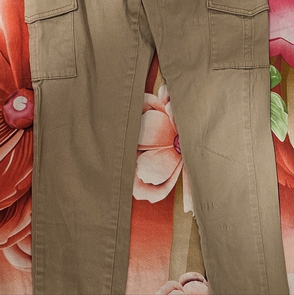 Women jean - Picture 2 of 8